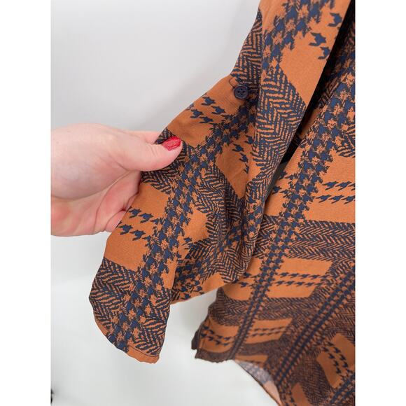 Collective Concepts Brown and Navy Patchwork Print Blouse Size Small - Picture 7 of 9